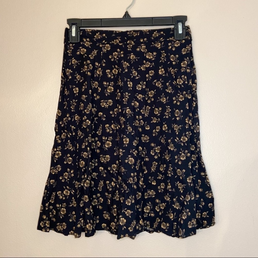TRES PAQUETTE BYER CALIFORNIA BLACK FLORAL SKIRT